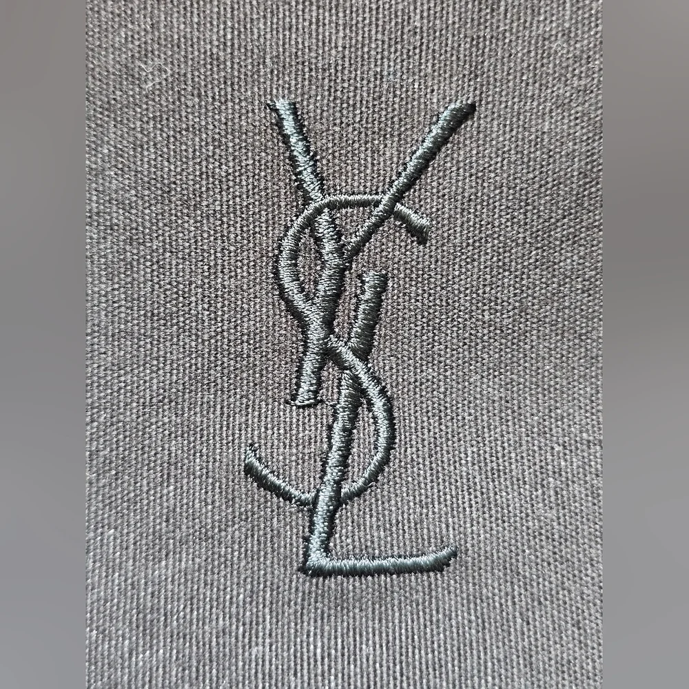 Yves Saint Laurent YSL Black Makeup Wristlet w/Gold Chain And Parfum Sample, New - Picture 3 of 10